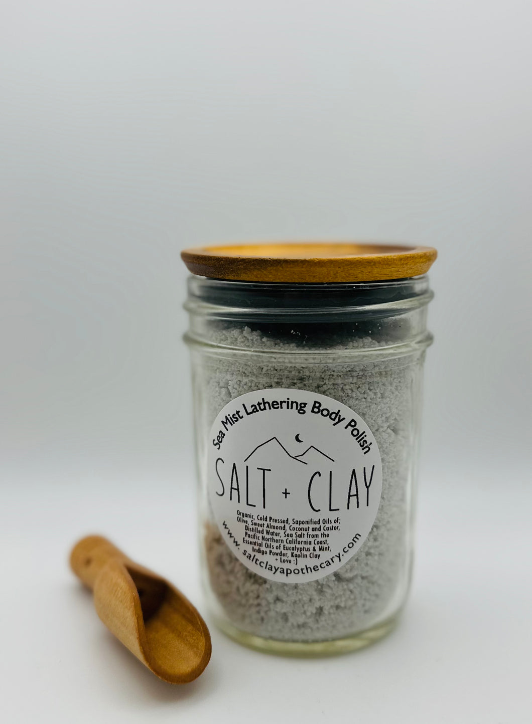 Sea Mist ~ Lathering Salt Scrub  ~ 8oz Glass Jar + Wooden Scoop